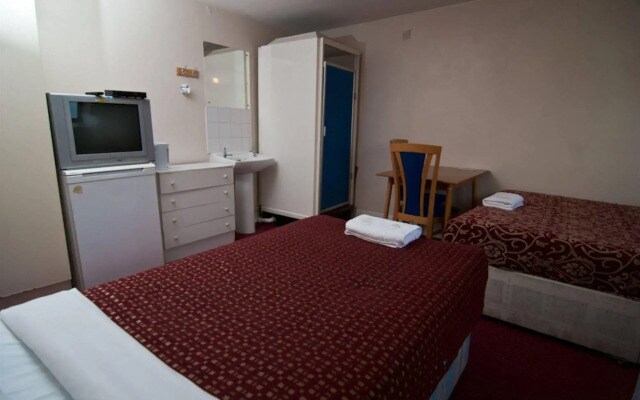 Plaza Hotel Hammersmith
