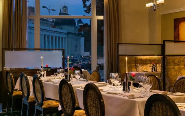 Grand Hotel Vilnius, Curio Collection by Hilton