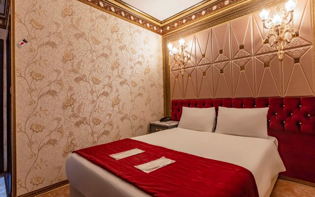 Laleli Blue Marmaray Hotel