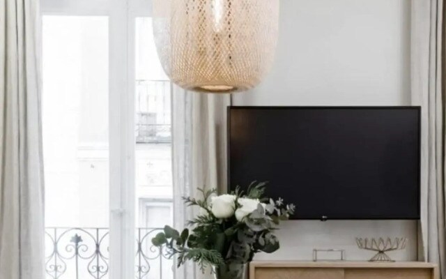 Amazing and new apartment five minutes from gran via