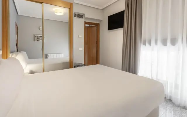 Apartamentos Sercotel Togumar