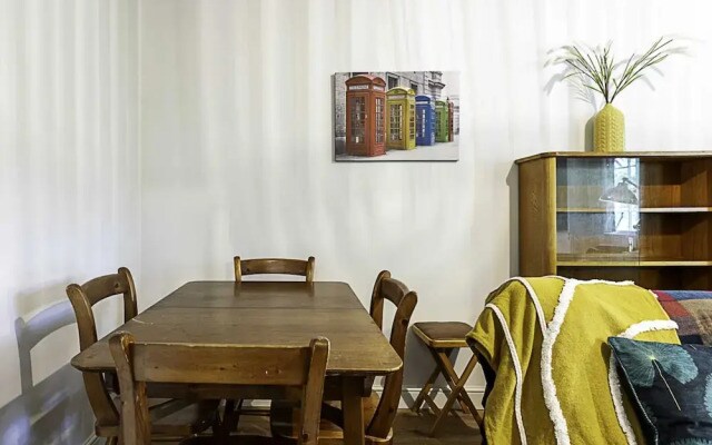Stylish Highgate Haven Apartment
