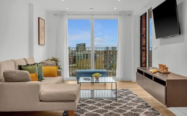 Two Bedroom Apartment in Hackney Wick