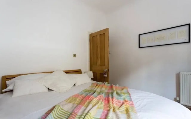 Bright and Beautiful 2 Bed Flat Near Hyde Park