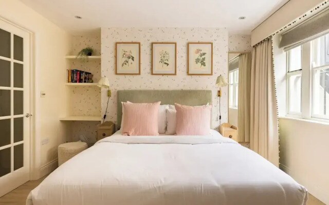 The Chelsea Abode - 4bdr Home With Terrace