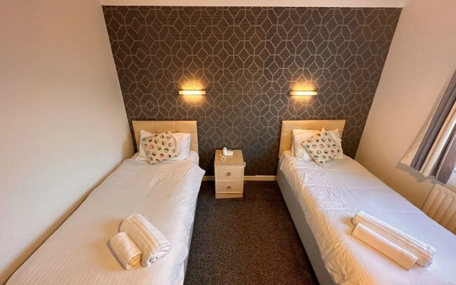 Pine Lodge Hotel & Restaurant Mansfield