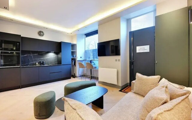 Elegant Home Close to the Eiffel Tower
