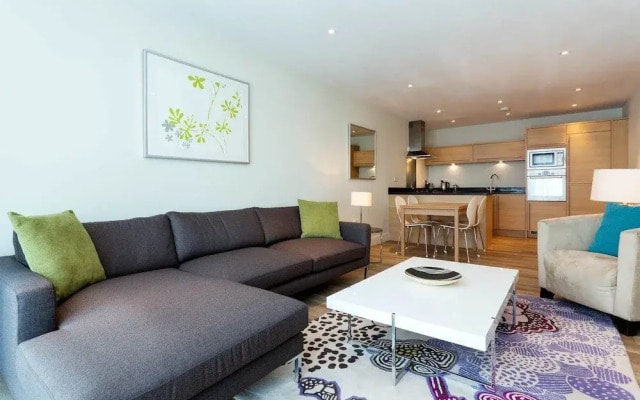 Veeve - Chelsea Contemporary