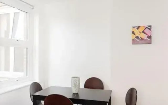 Kennington Apartment 1/Apartment