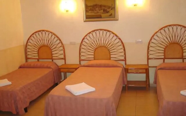 Hostal Rembrandt