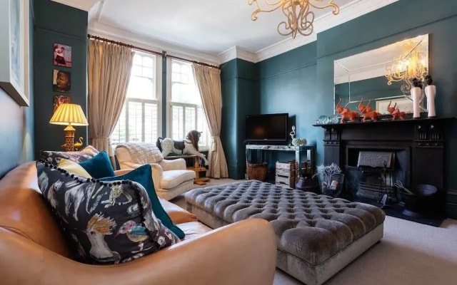 Veeve - Magnificent Mews