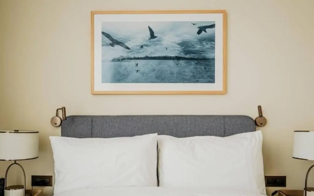 Serviced Luxurious 3+1 in Address Emaar Square