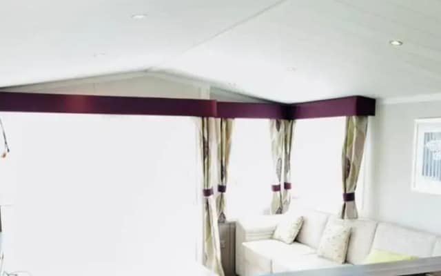 Luxury Caravan Only 10 Mins From the Beach