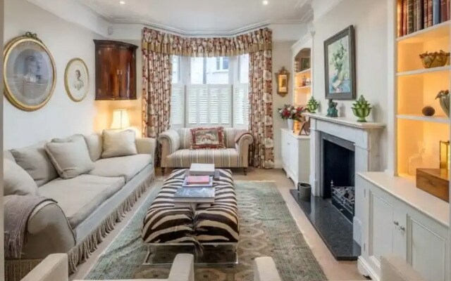 Veeve - Fulham Victorian