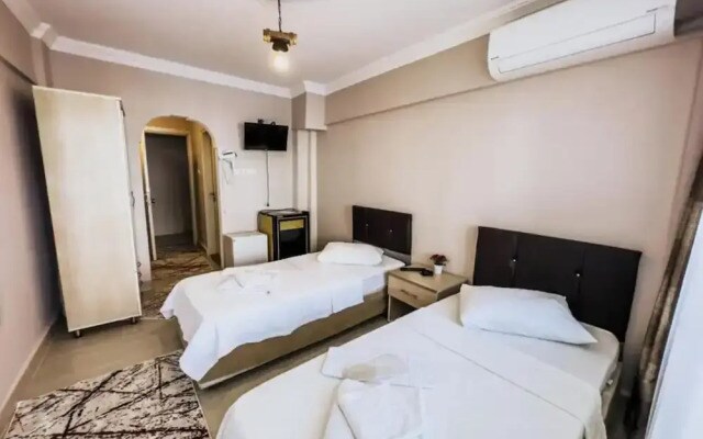 Ki̇ Buti̇k Hotel