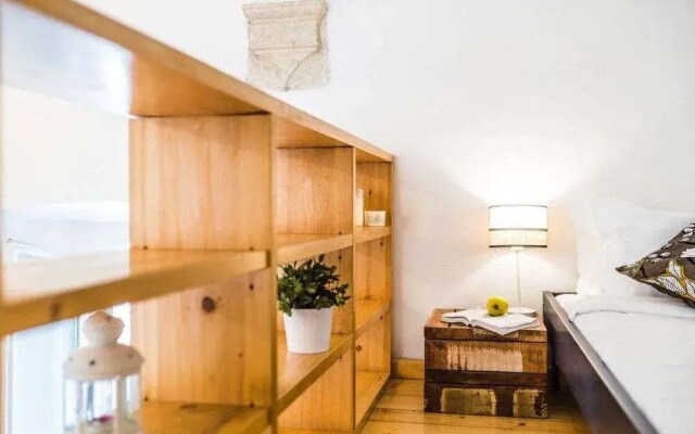 Amazing Apt/historic Building/ghetto, Serviced by Hostmaker