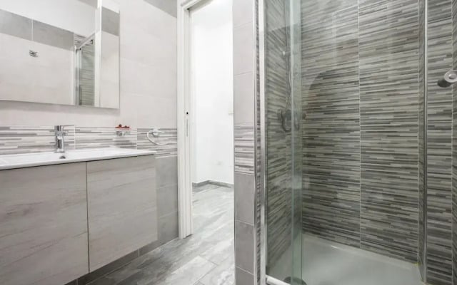 Gregorio VII Halldis Apartment