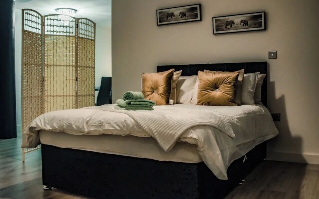 Bv Cosy Basement Apartment At Conditioning House