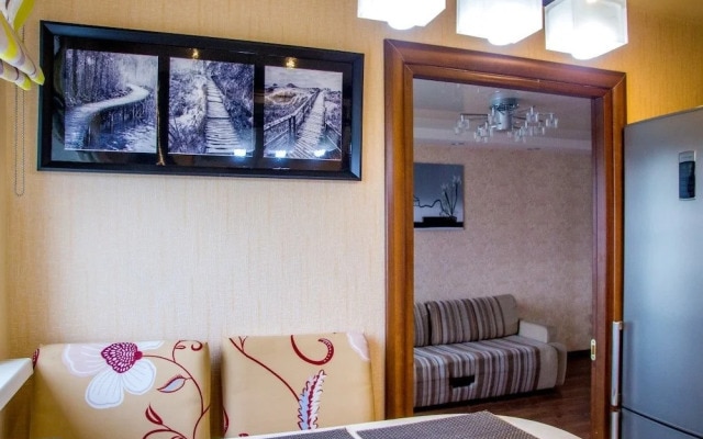 Apartment on Okeanskiy prospect 101