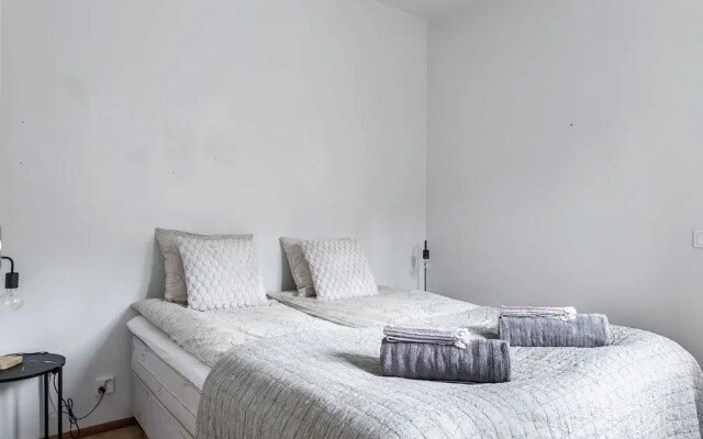 Apartments with Sauna, Balcony & Free Parking
