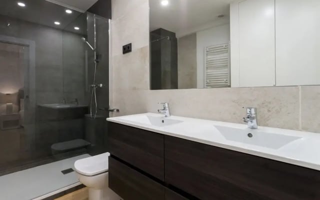 Dobo Rooms Relatores Apartments
