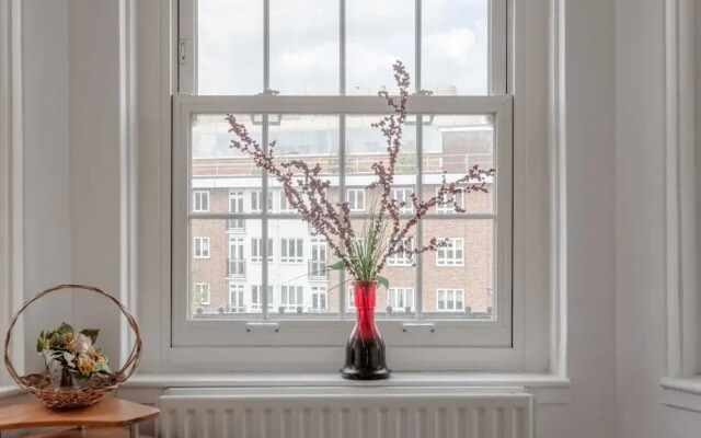 Stylish 1 Bedroom Flat In South Kensington
