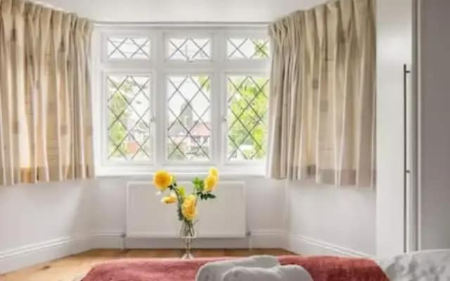 Tudor House Kingston Luxury 5 bed Villa