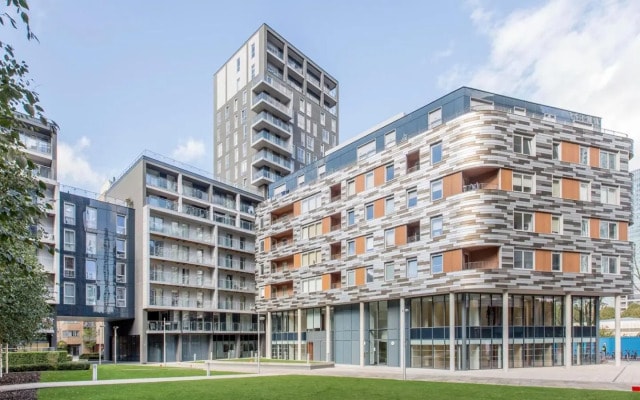 Two Bedroom Serviced Apartment in Indescon Square, Canary Wharf