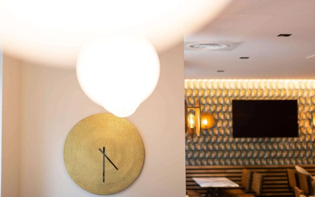37 Lodge La Défense Courbevoie