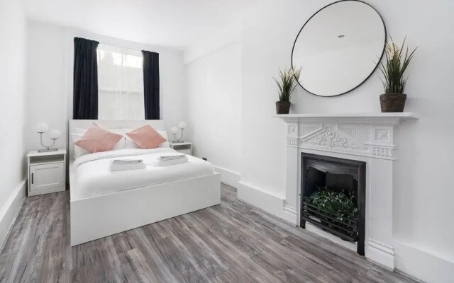 Luxury 3 Bedrooms Apartment in Central London