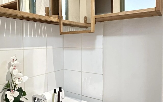 B 5496  - Gare Montparnasse - Cosy studio