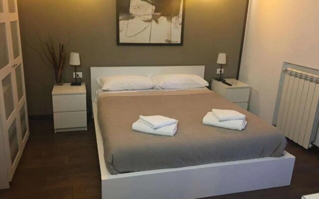 Almi Rooms