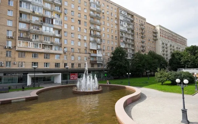 Апартаменты Moskva4you, Украинский бульвар, 6