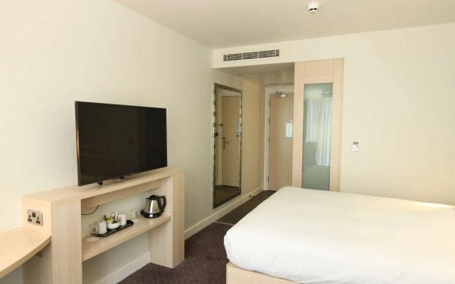 Отель Hampton by Hilton London Excel