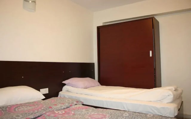 Mete Apartments