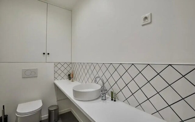 Superb 3 Bedroom Flat in the Center of Paris