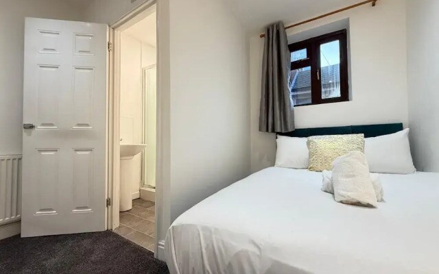 Ensuite Rooms Near Heathrow