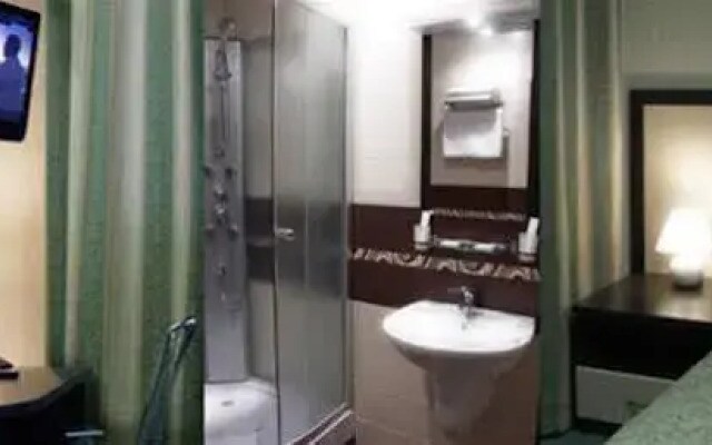 Отель AVE
