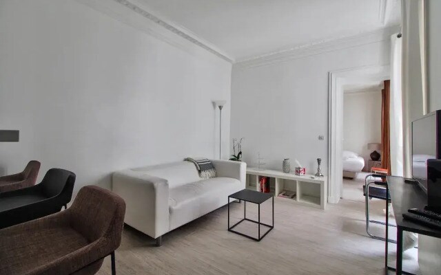 Very Cosy Parisian Apartment