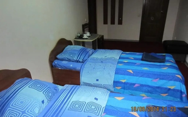 Club Hotel