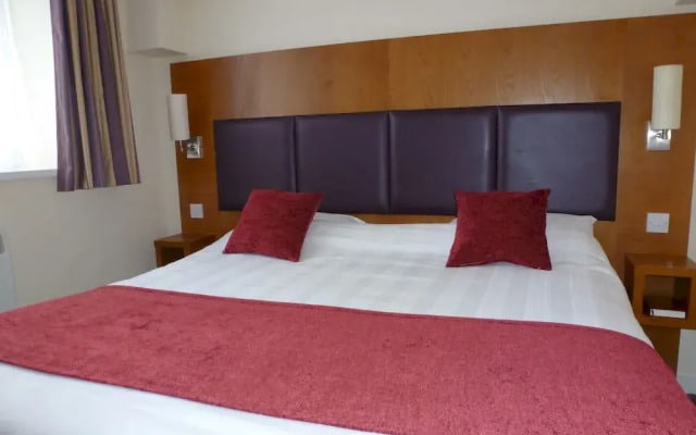 De Trafford Hotel By Greene King Inns