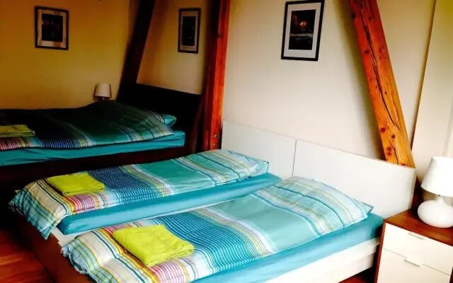 Hostel One Miru