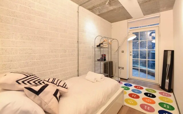 Loft Style Apartment in Central London! 2br!