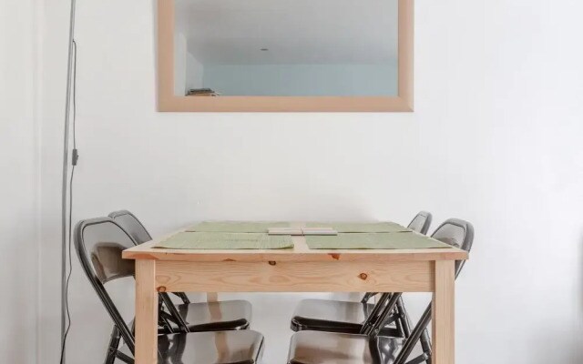 1 Bedroom Camden Apartment With Patio