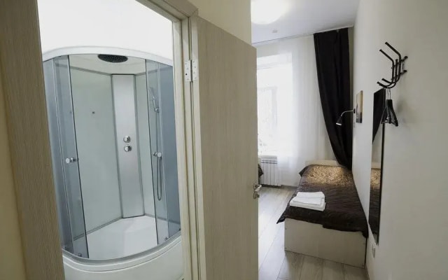 SuperHostel - Lebedeva 10
