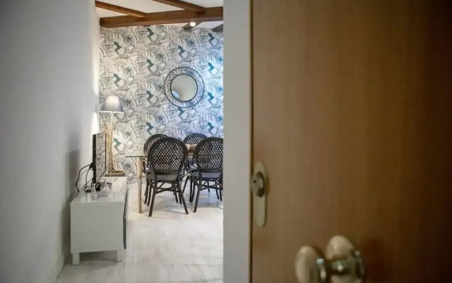 Gorgeous 2bed 2bath in Heart of Madrid City Center