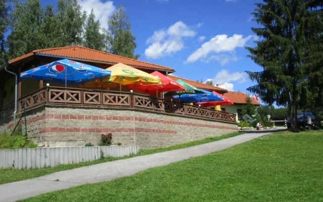 Hotel Jenišov