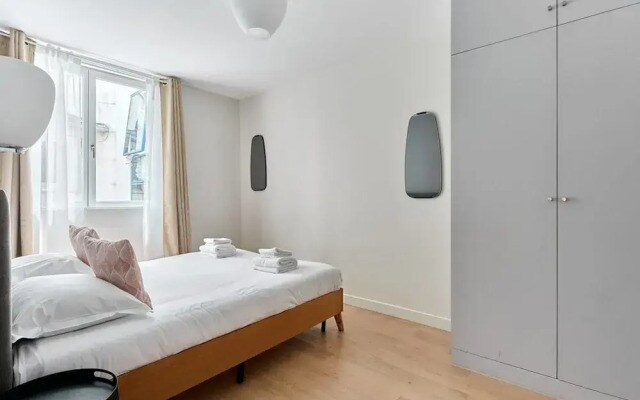 Superb Apartment Porte Maillot / Arc de Triomphe