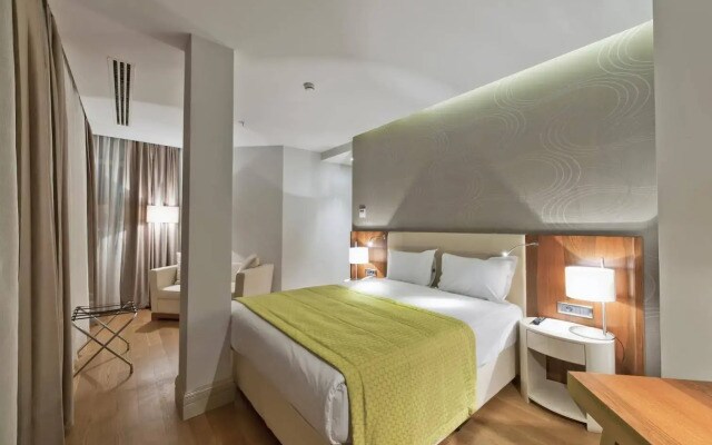 Four Points Flex by Sheraton Istanbul Taksim Square
