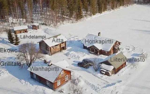 Holiday Home Pykälä - log village